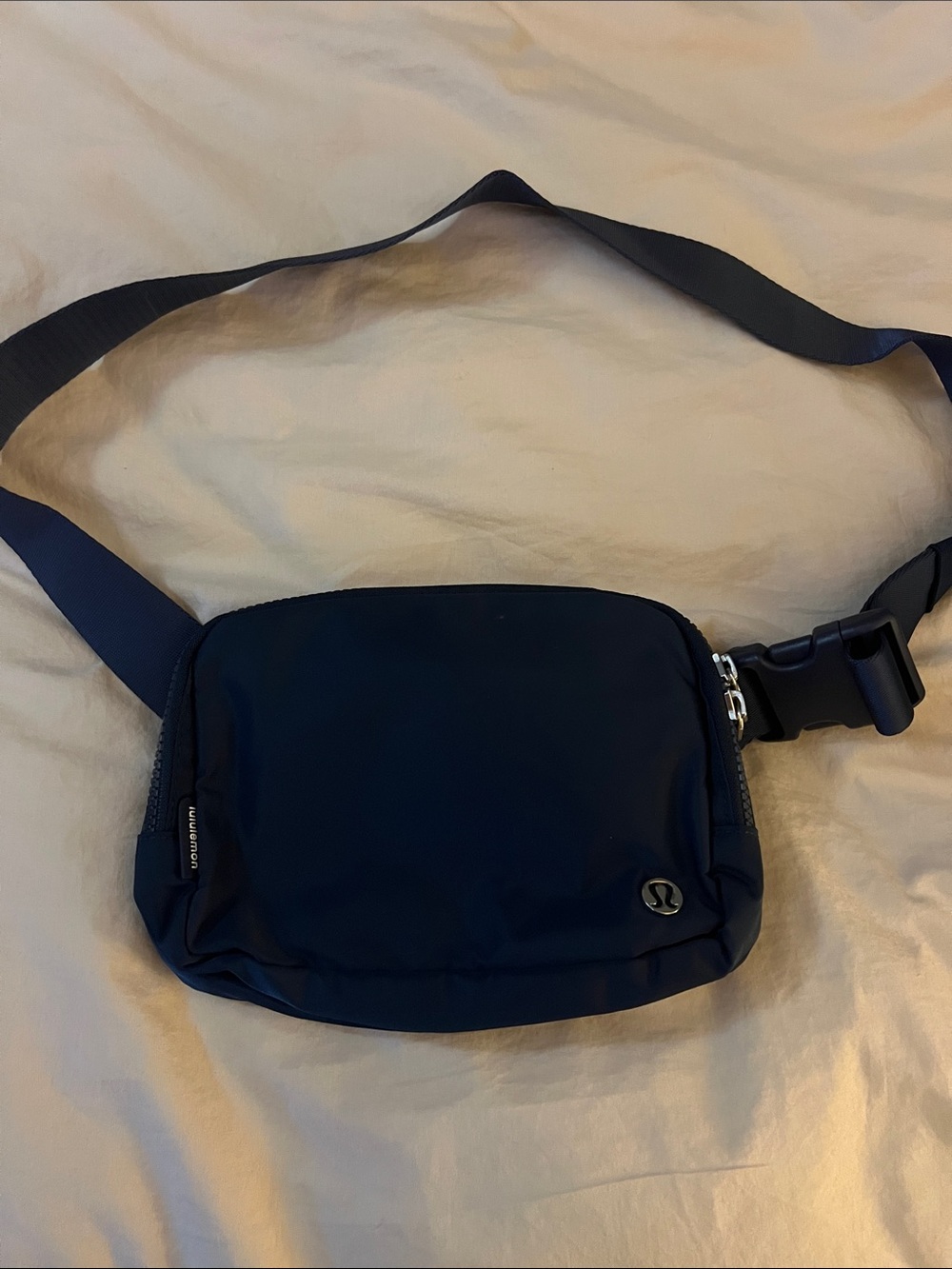 Lululemon Athletica Navy Crossbody/Belt Bag; Like New